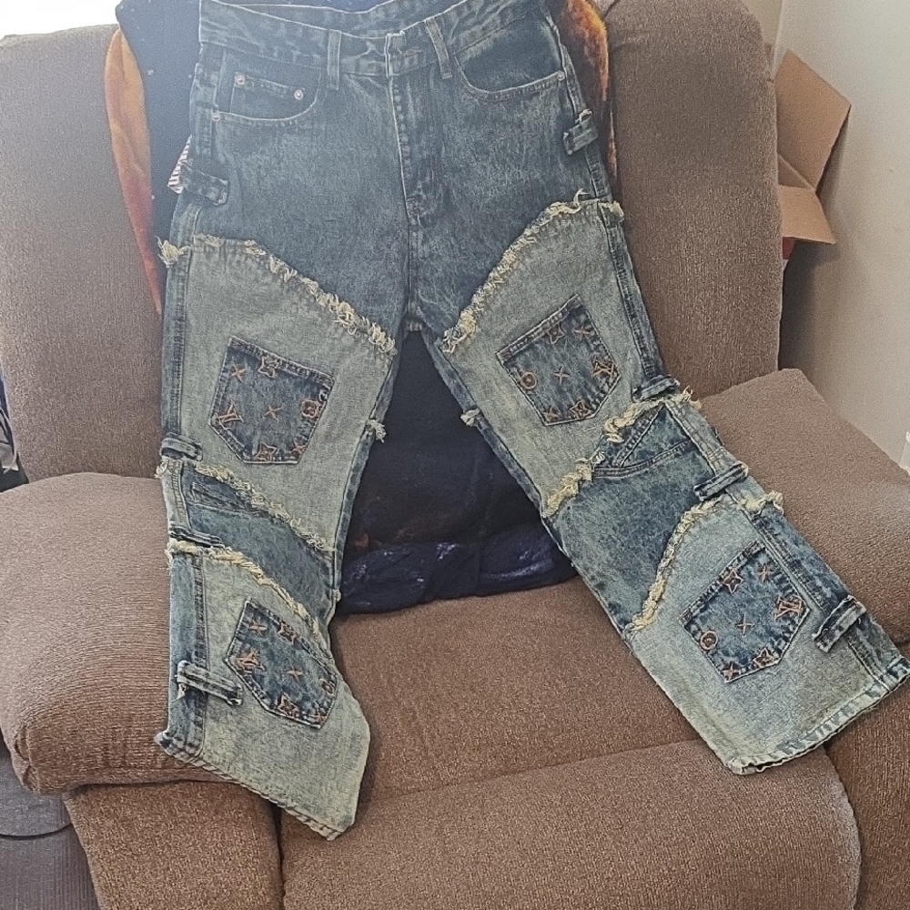Men's Distressed Patchwork Jeans